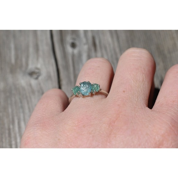 Aquamarine and Emerald engagement ring size 3 4 5 6 7 8 9 10 11 12 13 - Picture 1 of 4